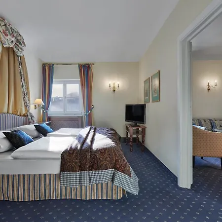 Отель Lebenberg Schlosshotel-kitzbuehel 4*