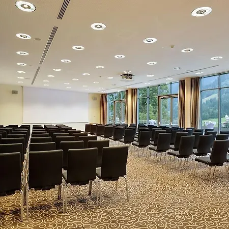 Отель Lebenberg Schlosshotel-kitzbuehel 4*