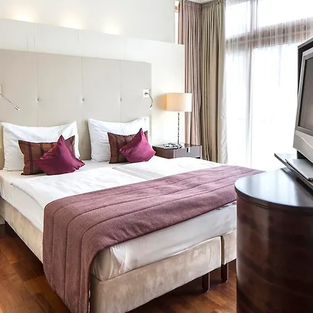 Отель Lebenberg Schlosshotel-kitzbuehel Кицбюэль