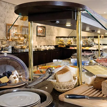 Отель Lebenberg Schlosshotel-kitzbuehel 4*