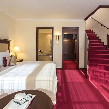 Lebenberg Schlosshotel-kitzbuehel Отель