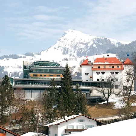 Отель Lebenberg Schlosshotel-kitzbuehel Кицбюэль