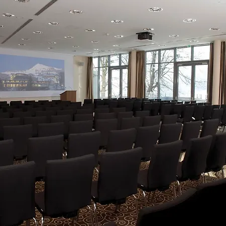 Отель Lebenberg Schlosshotel-kitzbuehel Кицбюэль